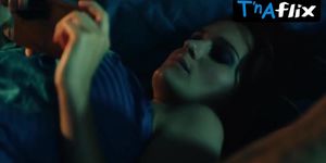 Alma Hasun Sexy Scene  in Vorstadtweiber