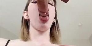 Busty milf blowjob (Mor3 In D3scripti0n)
