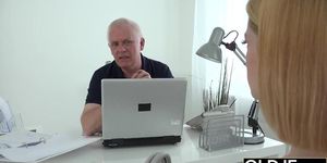 Nick Licks Young Pussy and Sticks His Old Man cock Teen