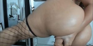 Hot Thick Big Ass Latina big boobs solo squrit