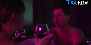 Vasilina Yuskovets Sexy Scene  in Besit!