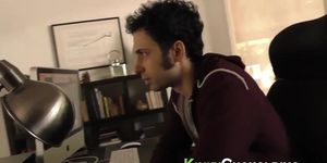 Busty cuckolder sucks bbc