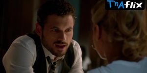 Vanessa Lengies Breasts Scene  in Mixology