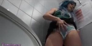 public bathroom standing rub