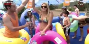 Kika Silva Bikini Piscina 2015