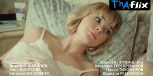 Sofya Resnyanskaya Sexy Scene  in Ulitsa