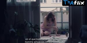 Irene Cruz Sexy Scene  in Lockdown