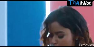 Suhana Khan Butt,  Breasts Scene  in Love Guru
