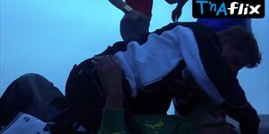 Anne Hathaway Butt Scene  in Havoc