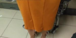 WOW: UPSKIRT Indian Mature clit