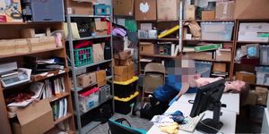 Tiny thief Catarina Petrov fucked for stealing