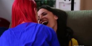 Dana Dearmond lesbian with Siri
