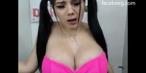 Hot Strip on webcam Part 1 - Part 2 on Facebeegcom