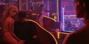 LAPDANCE IN SHOWGIRLS