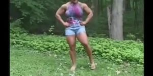 Gina Davis 32
