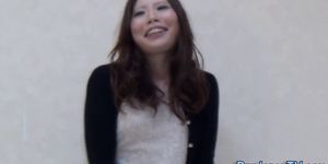 Fetish Asian whore urinating