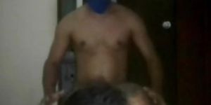 Sexo duro en cuarentena en Venezuela, En cuatro y que suene.