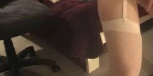 UK sex mad webcammer orgasm.