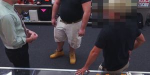 GAY PAWN SHOPS - Pawnshop thief pays debt with facial out the back