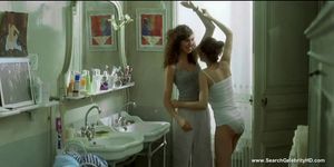 SEARCH CELEBRITY HD - Laetitia Casta Nude Compilation