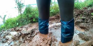 long boots stuck in clay2