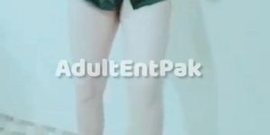 Desi Pakistani model dancing (Desi XXX)