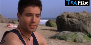 Britney Spears Bikini Scene  in Crossroads