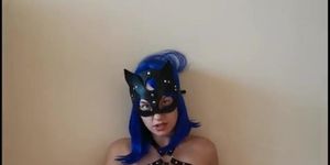 Girl Teases And Play With Pussy
