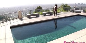 Heeled black skank gets railed