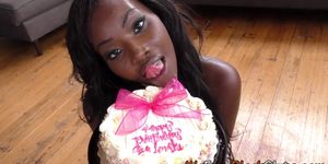 Black slut gets cum cake