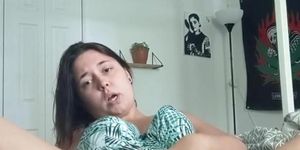 Slut Makes Herself Cum While Boyfriend Is Gone!!