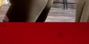 Izzy Waifu twerks on ig live (tit flash at the end)
