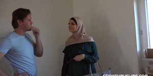MUSLIM CUCKOLD FUCKING (Sexy couple)