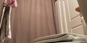 Spying on my roommate - peeing and applying lotion after shower