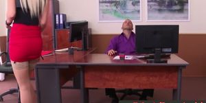 Vanda Lust uses her Feet and Mouth