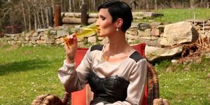 Classy glam ho facialized