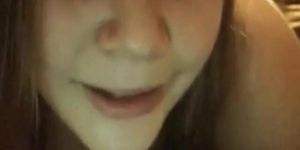 La grosse pute se fait baiser par un mec du net