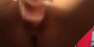 Mi novia latina se masturba