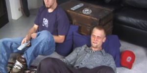 DEFIANT BOYZ - Straight punks toyplaying with dildo while wanking