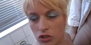 German woman fuck's the doctors