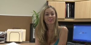 Lesbian milf tribbing with teen babe