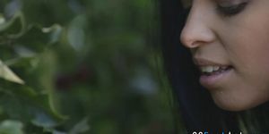 Footjob babe gets facial - video 1