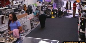 Babe sells her teapot and screwed hard