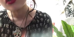 ASMR kisses & Lipgloss (Tyler Faith)
