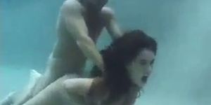 Mulher Gosta De Dar AtÃ© Embaixo D'Ã¡gua (Brooke Ashley)