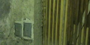 Mit Dildo im Keller