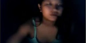 Shy Filipina opens up for cam