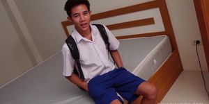 GAY ASIAN PISS - Vernon and Win Piss and Bareback