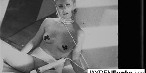 Jayde has some lesbian fun with Kelly (Kelly Surfer)