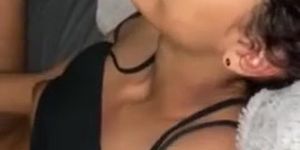2 lesbian licking